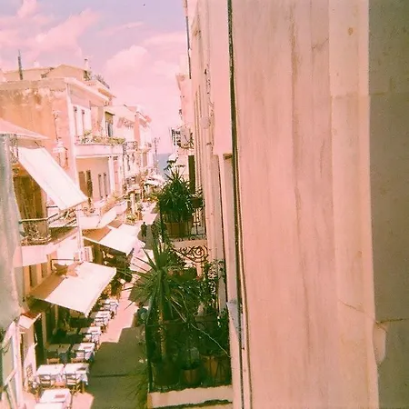 Caza Latina Apartman Hriszí Aktí Haniá